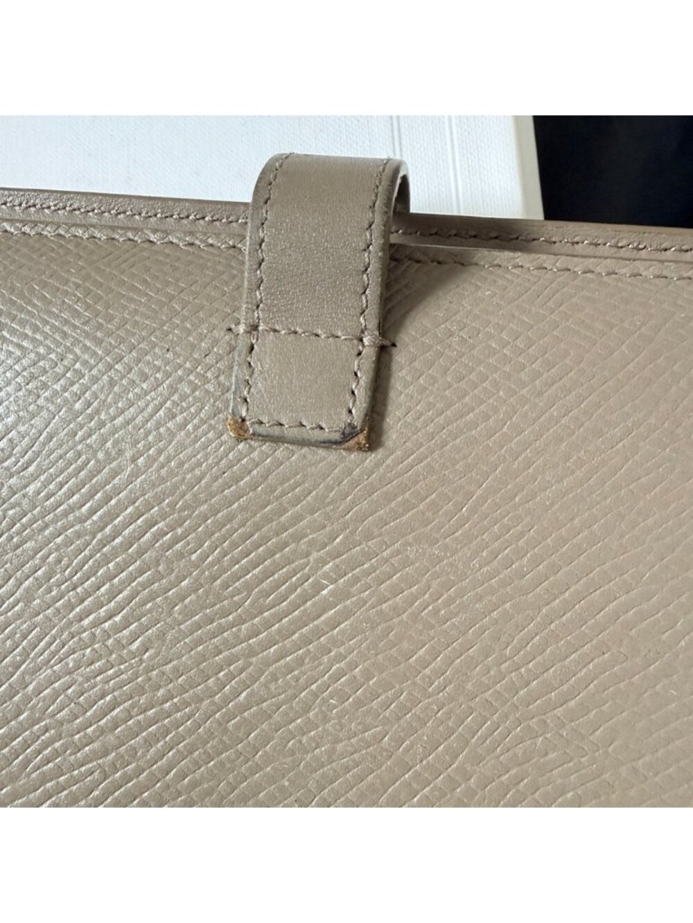 Celine Large Strap Wallet in Grained Calfskin Pebble Taupe/Gray Authentic - Picture 8 of 16
